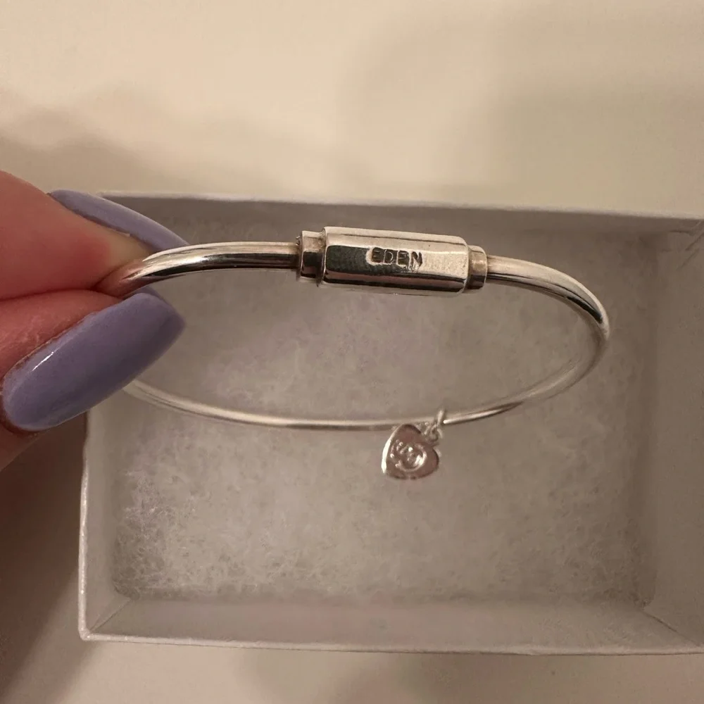 Eden hand arts silver tubular screw Bracelet - Picture 2 of 3